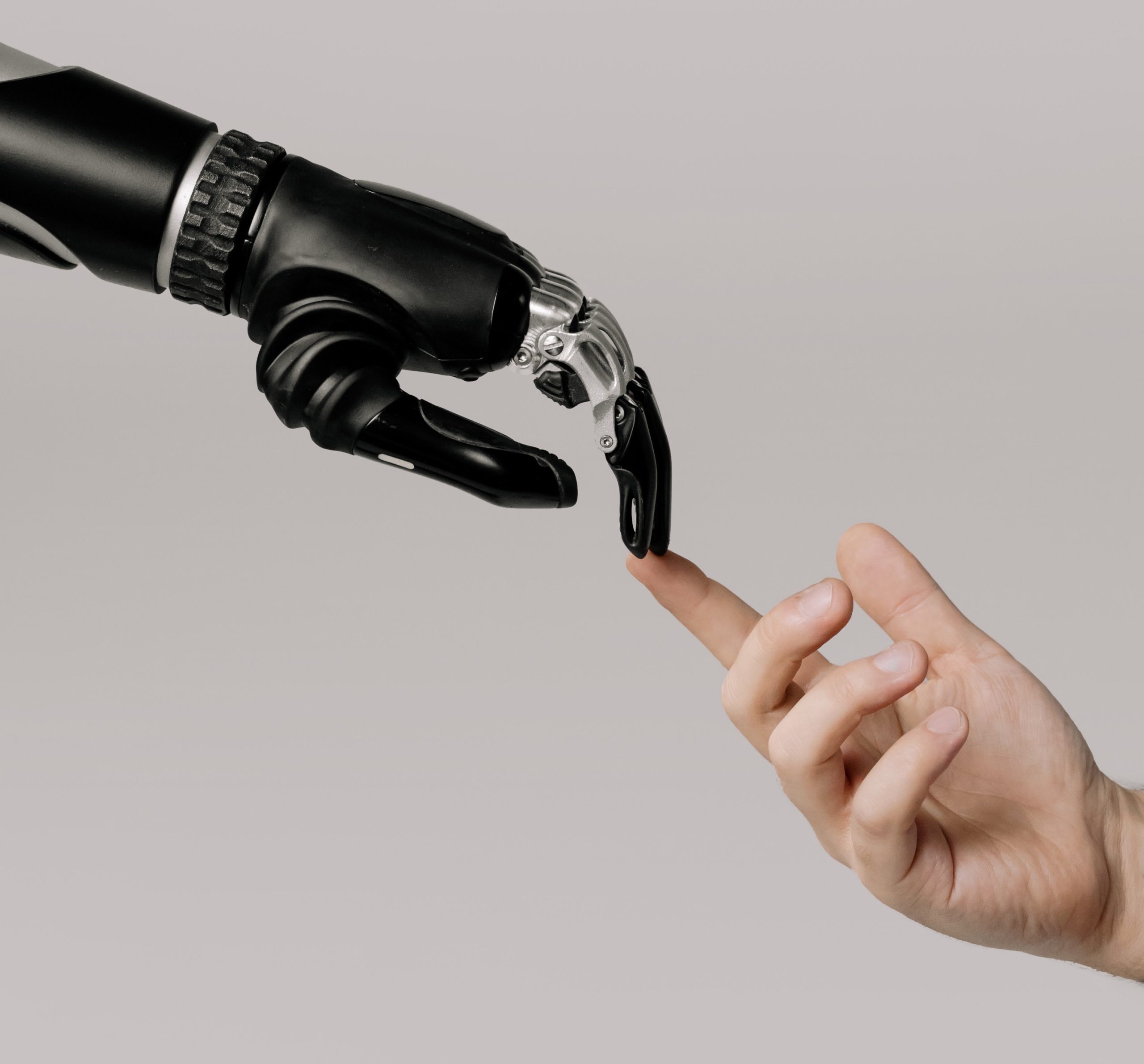 Kan AI vara en hjälpande hand i digital tidrapportering?