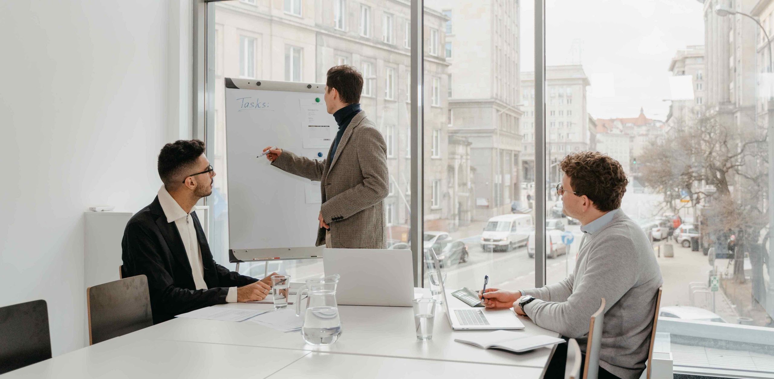 Rekryteringsföretaget gjorde faktureringen enklare med 2 smarta system