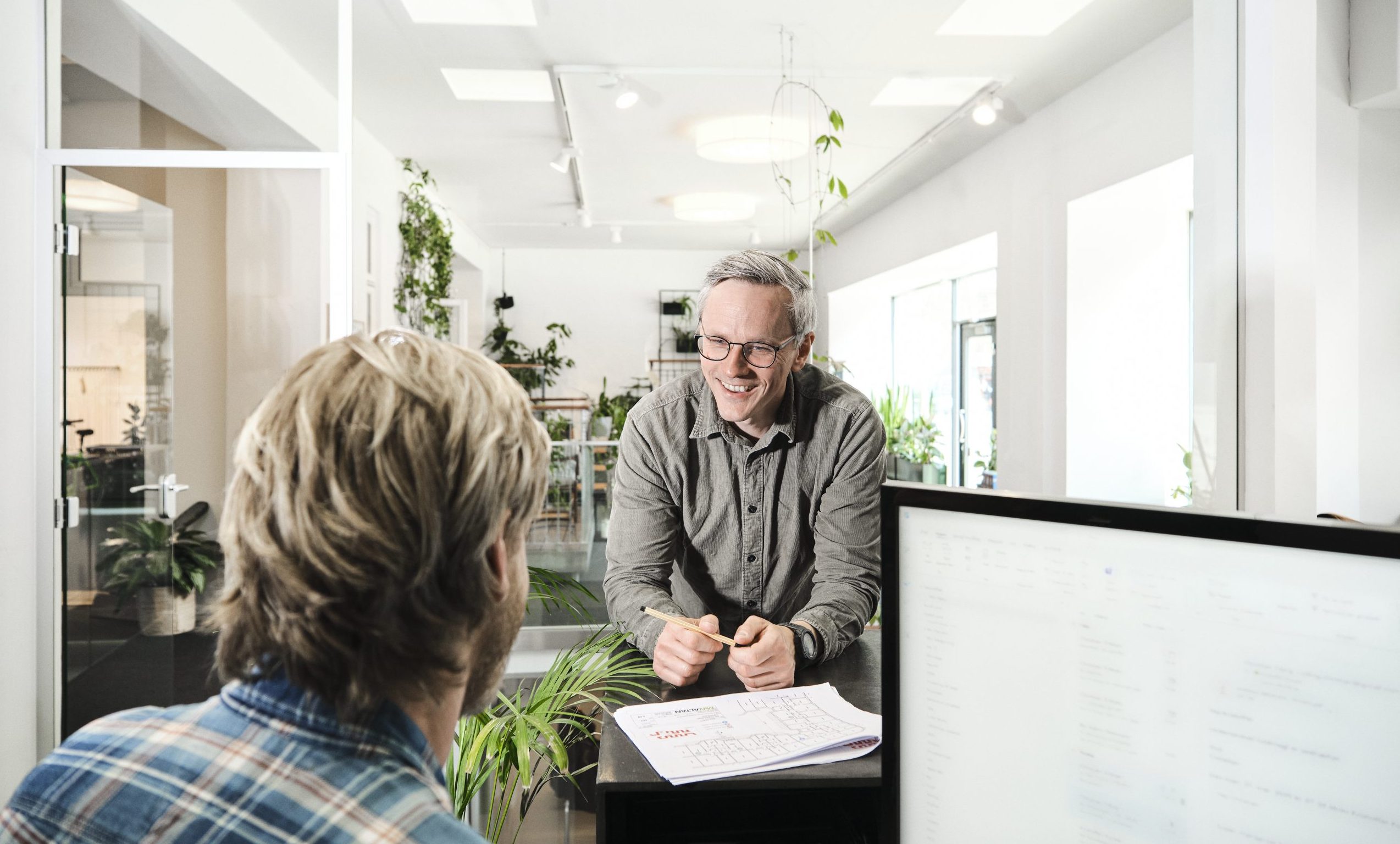 Lönetransparens: Varför en rättvis löneprocess börjar med bra tidsregistrering